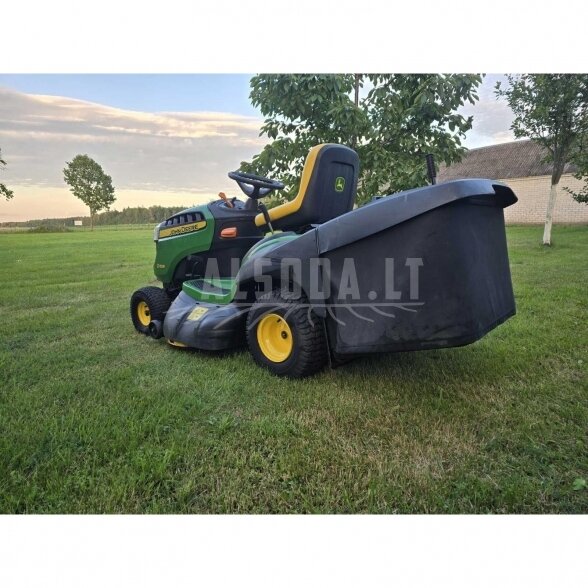 Naudotas sodo traktoriukas John Deere X155R 2