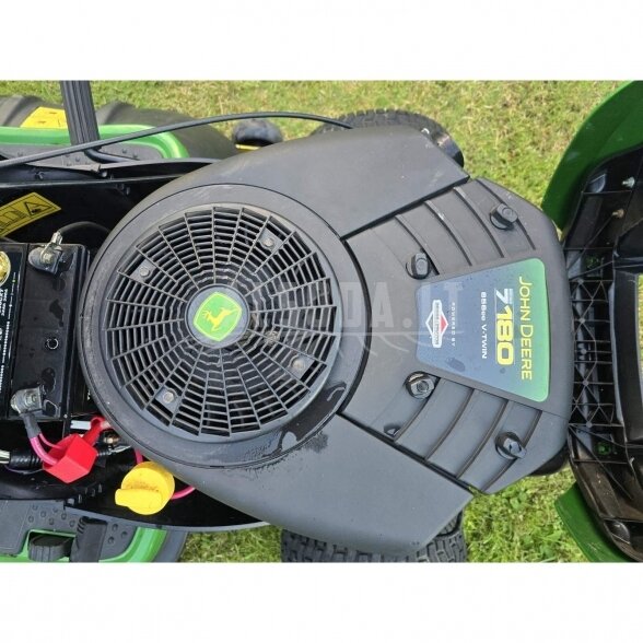 Naudotas sodo traktoriukas John Deere X155R 4