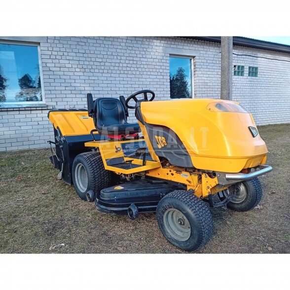 Sodo traktoriukas Countax (JCB), naudotas 2