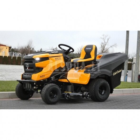 Vejos traktoriukas su surinktuvu XT1 OR106, Cub Cadet